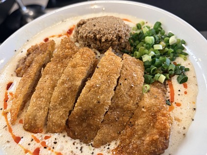 泡の豆乳担々麺